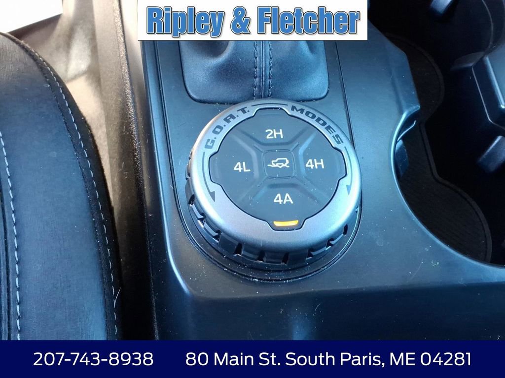 Used 2025 Ford Bronco Badlands image 15