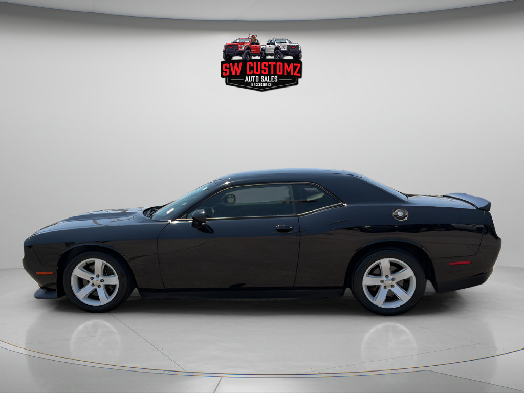 Used 2021 Dodge Challenger GT RWD image 4