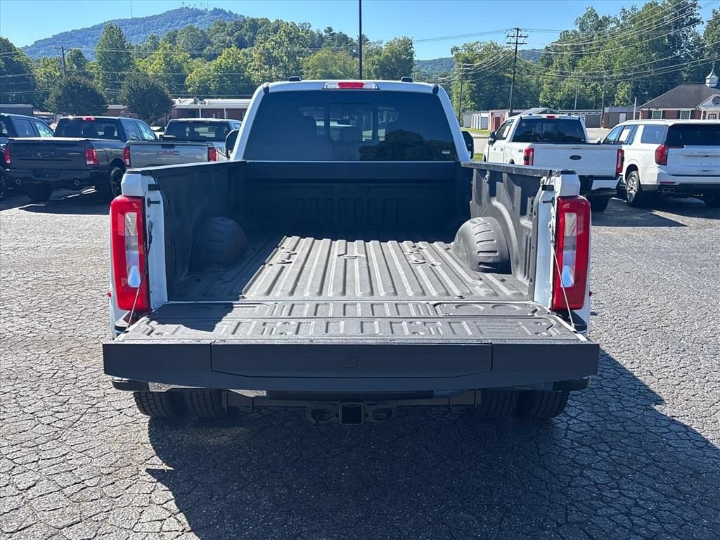 Used 2024 Ford F450 XLT w/ FX4 Off-Road Package AWD/4WD image 7