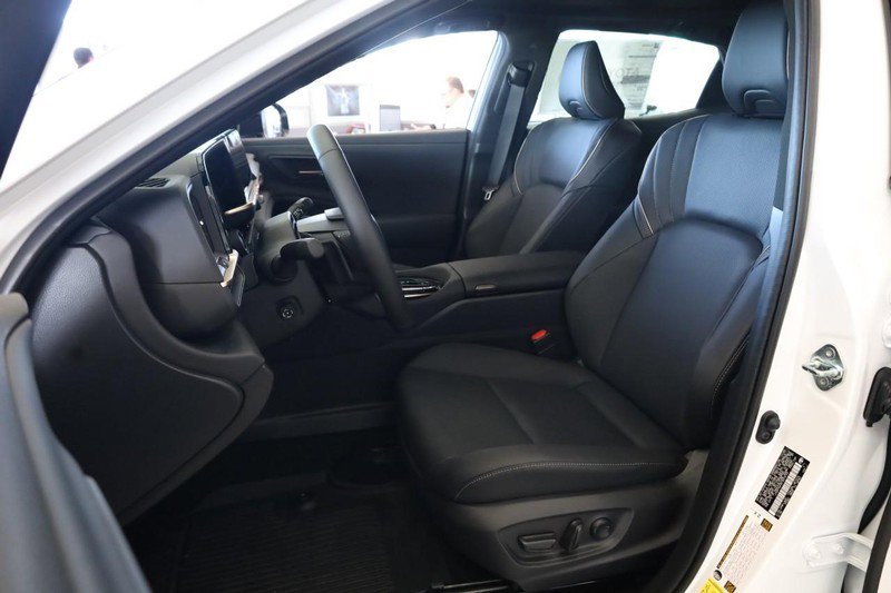 New 2026 Toyota Crown Platinum image 8