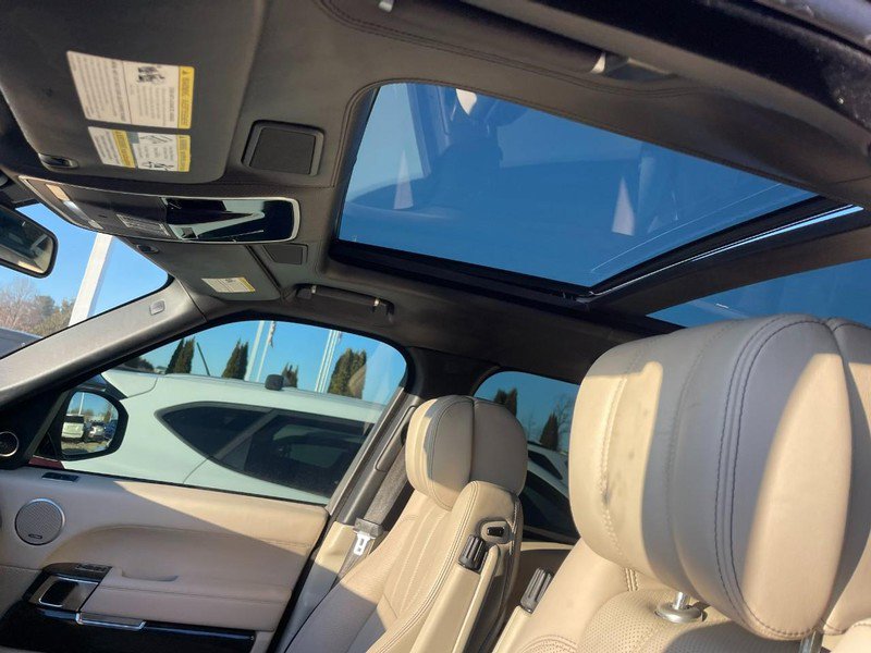 Used 2014 Land Rover Range Rover Autobiography AWD/4WD image 3