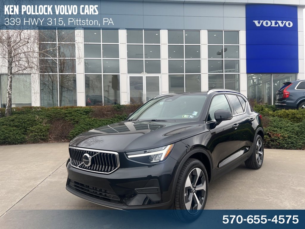 New 2025 Volvo XC40 B5 Core w/ Protection Package Premier