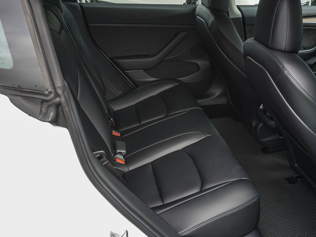 Used 2021 Tesla Model 3 Standard Range Plus image 13