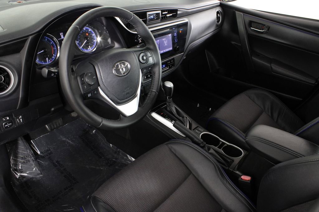 Used 2019 Toyota Corolla SE FWD image 19