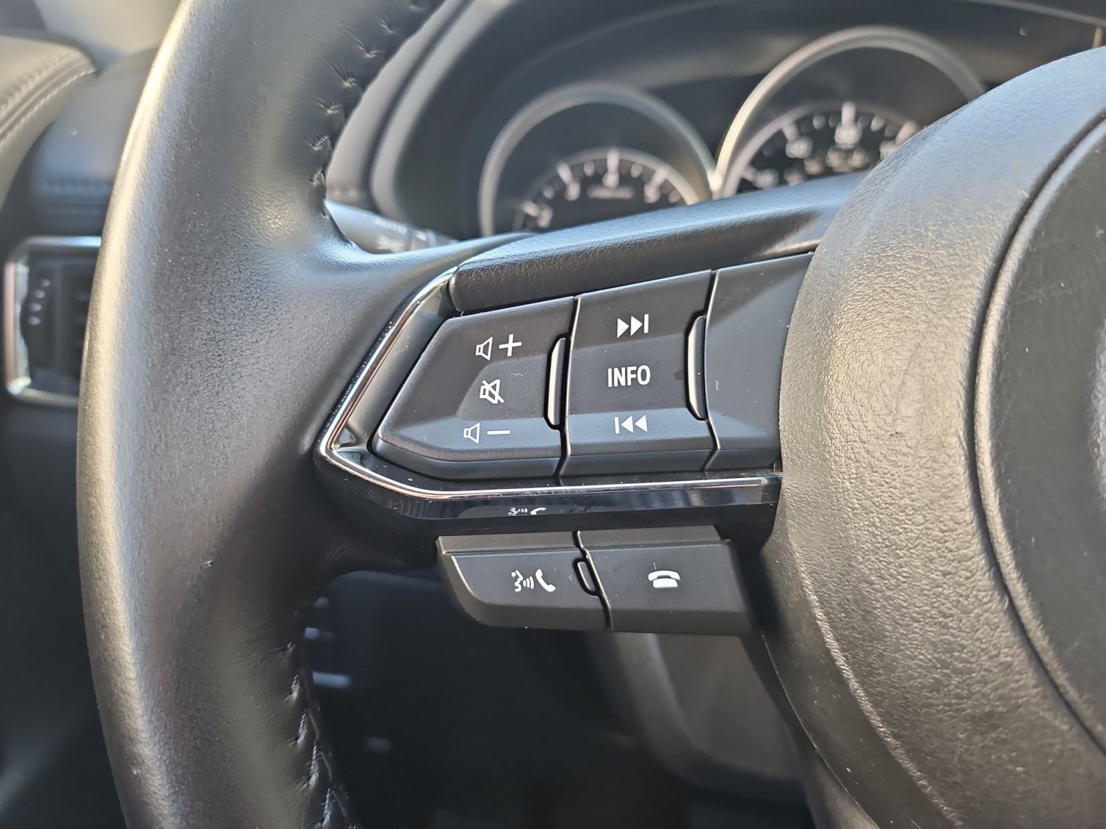 Used 2025 MAZDA CX-5 AWD 2.5 S w/ Preferred Package image 28