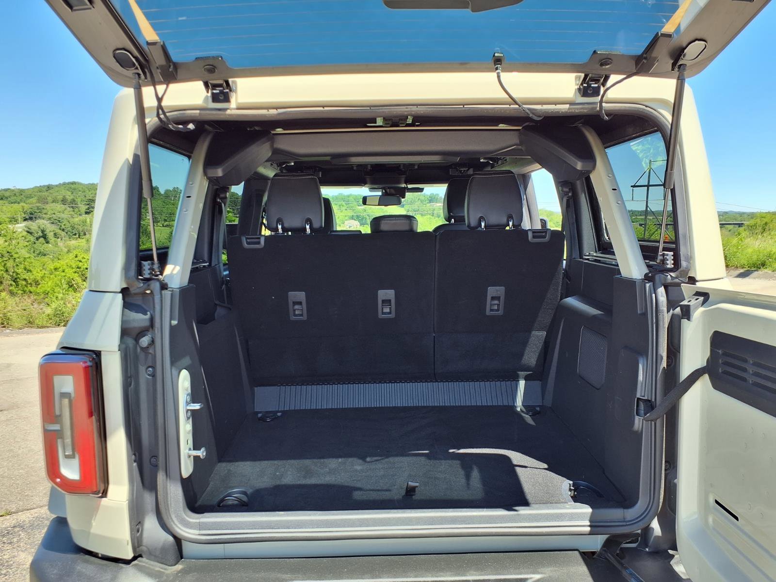 Certified 2025 Ford Bronco Outer Banks AWD/4WD image 11