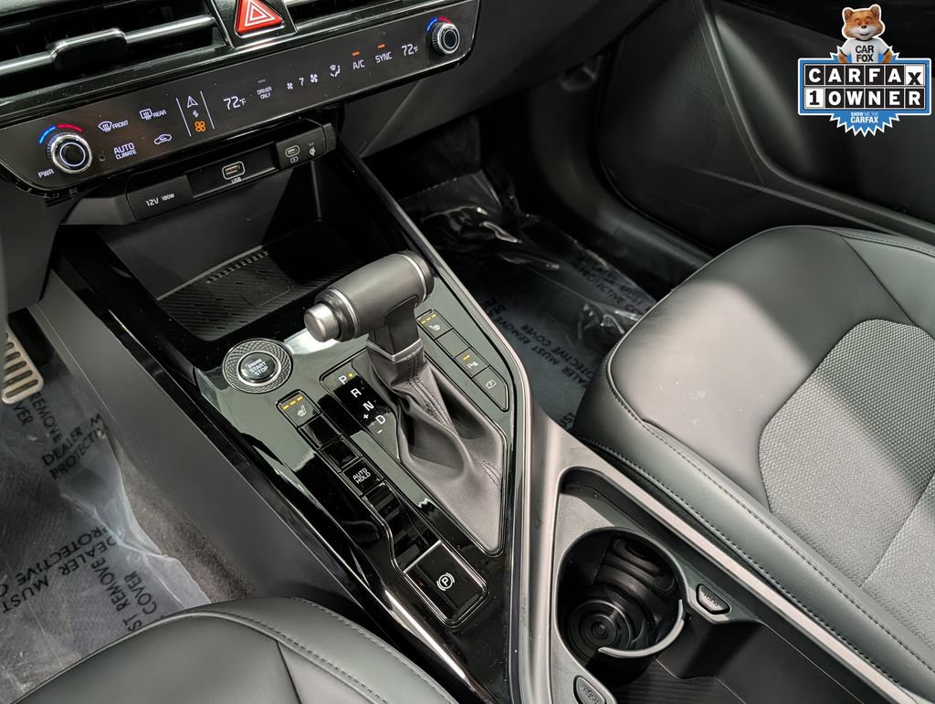 Certified 2025 Kia Niro EX Touring FWD image 17