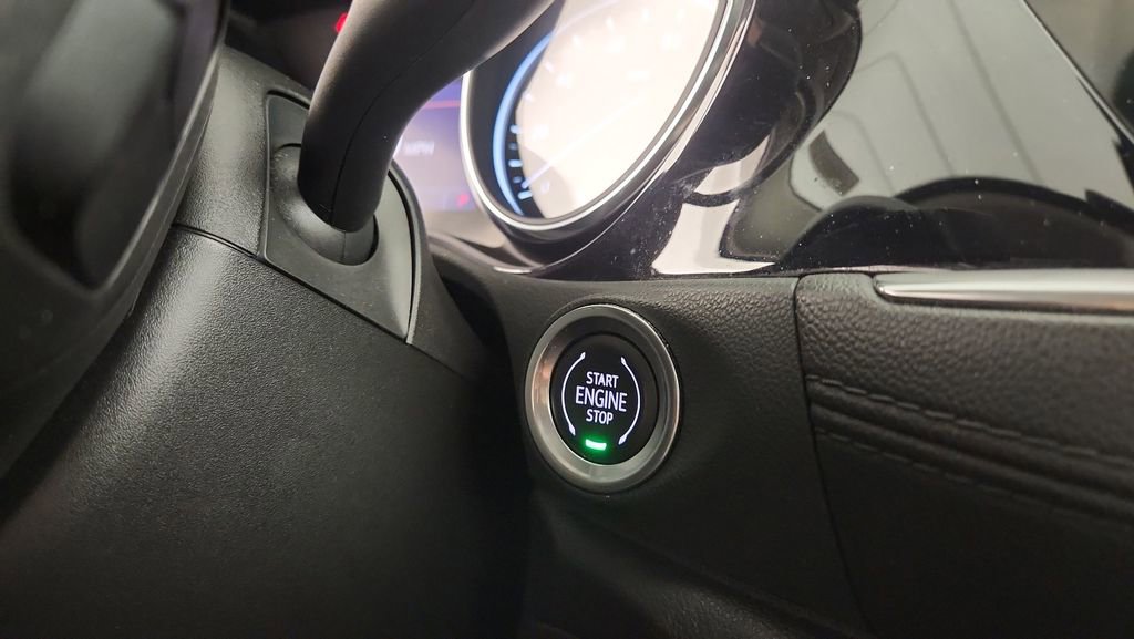 Used 2021 Buick Encore GX Select FWD image 21