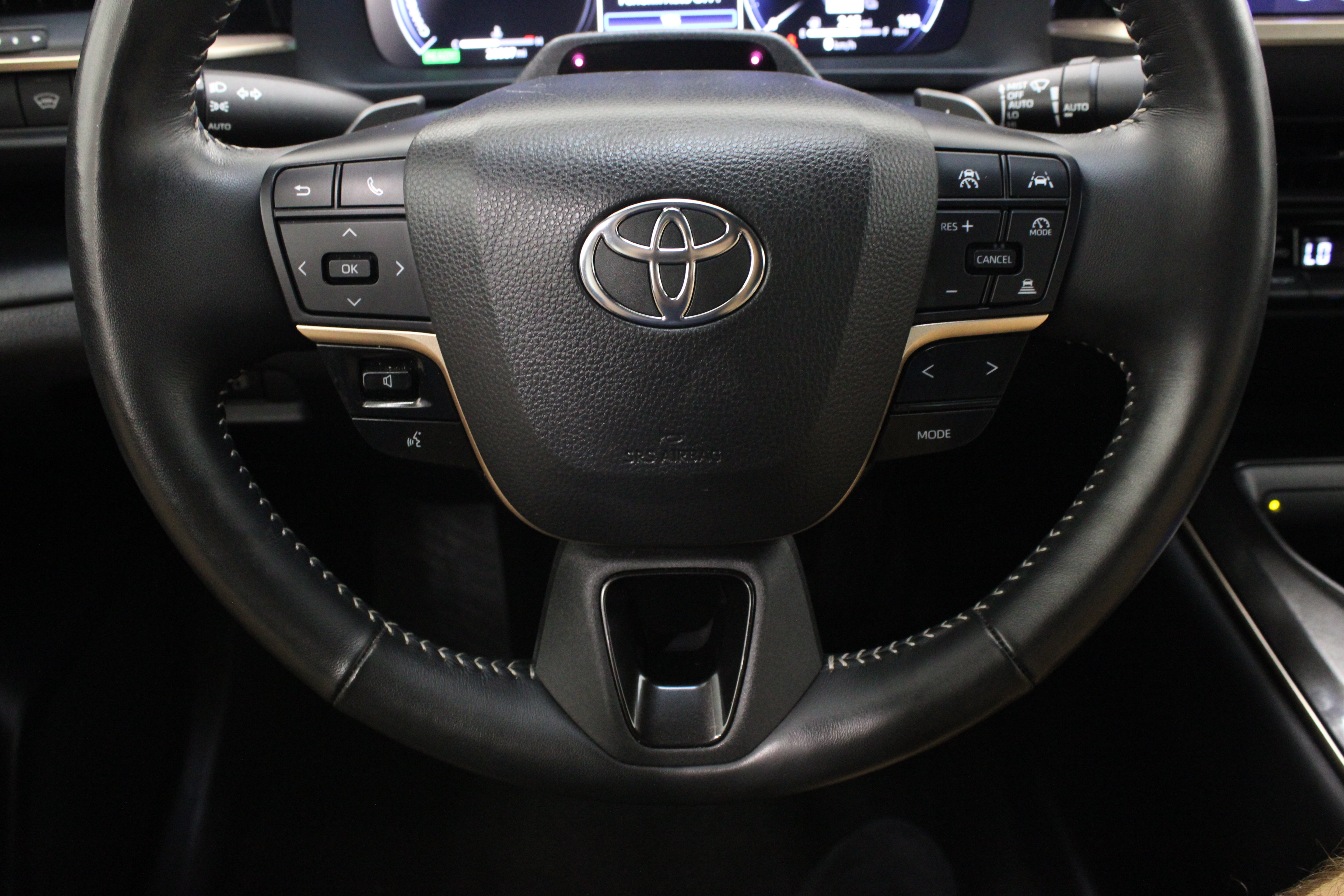 Used 2024 Toyota Crown Platinum AWD/4WD image 25