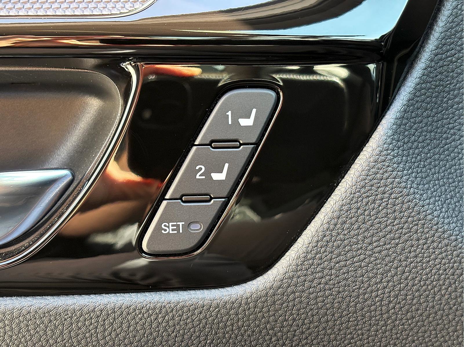 Certified 2025 Honda CR-V Sport Touring image 17