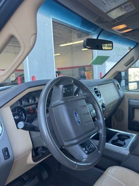 Used 2011 Ford F250 Lariat w/ Lariat Interior Pkg image 13