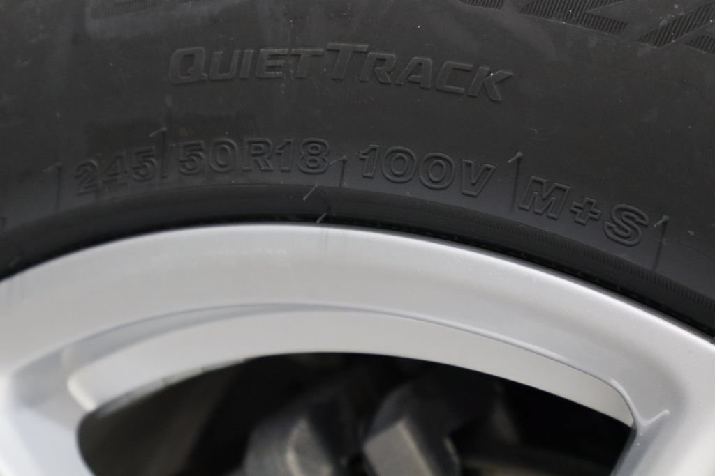 Used 2023 Chevrolet Camaro LT RWD image 34