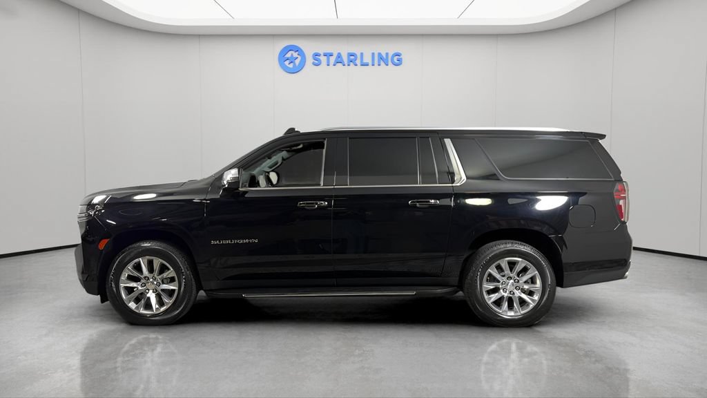 Used 2023 Chevrolet Suburban Premier RWD image 3