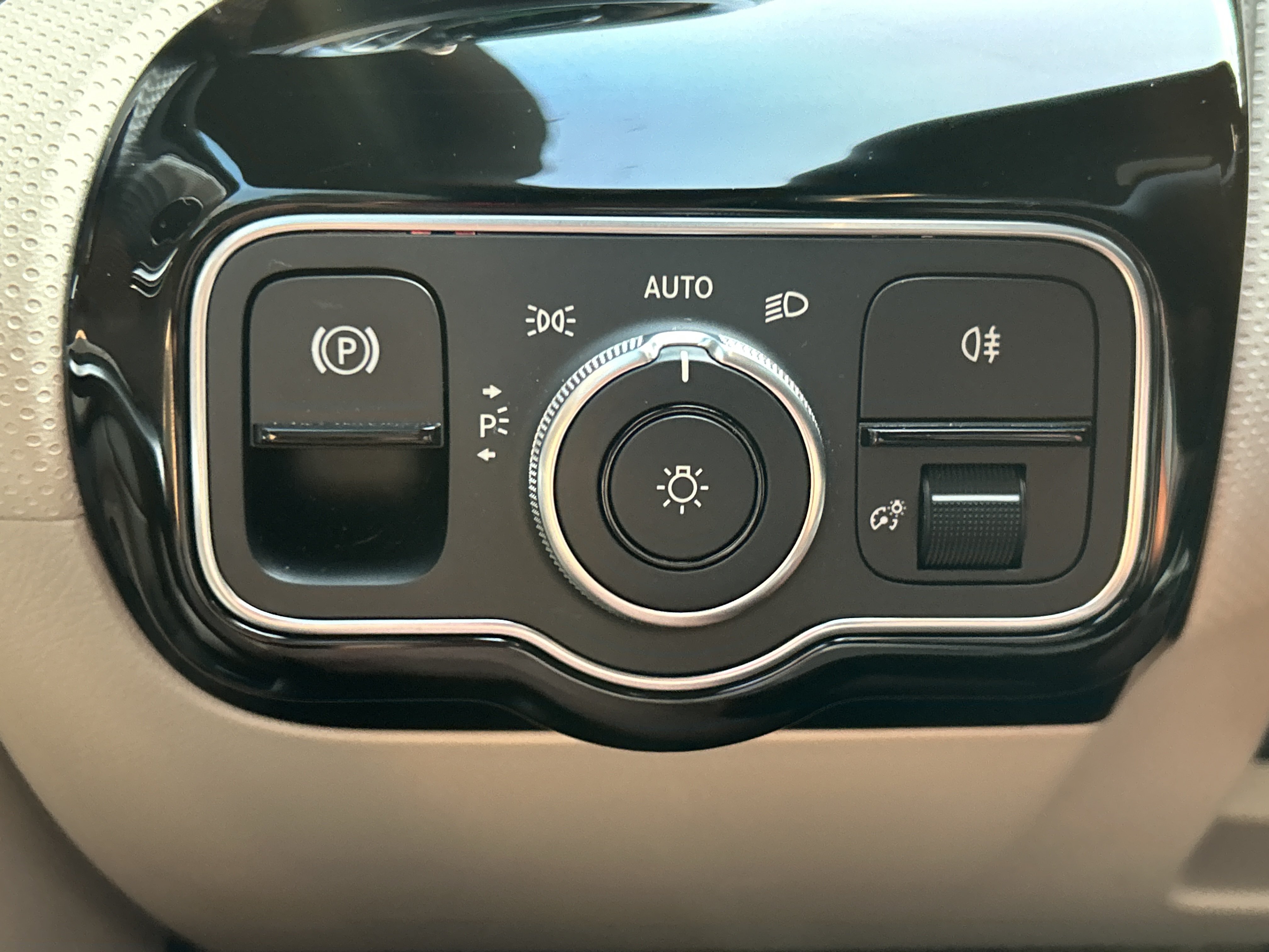 Certified 2024 Mercedes-Benz CLA 250 4MATIC image 22