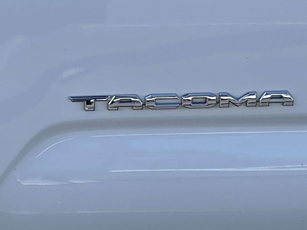 Used 2023 Toyota Tacoma SR5 w/ Technology Package image 22