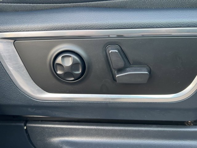 Used 2024 RAM 1500 Limited image 32