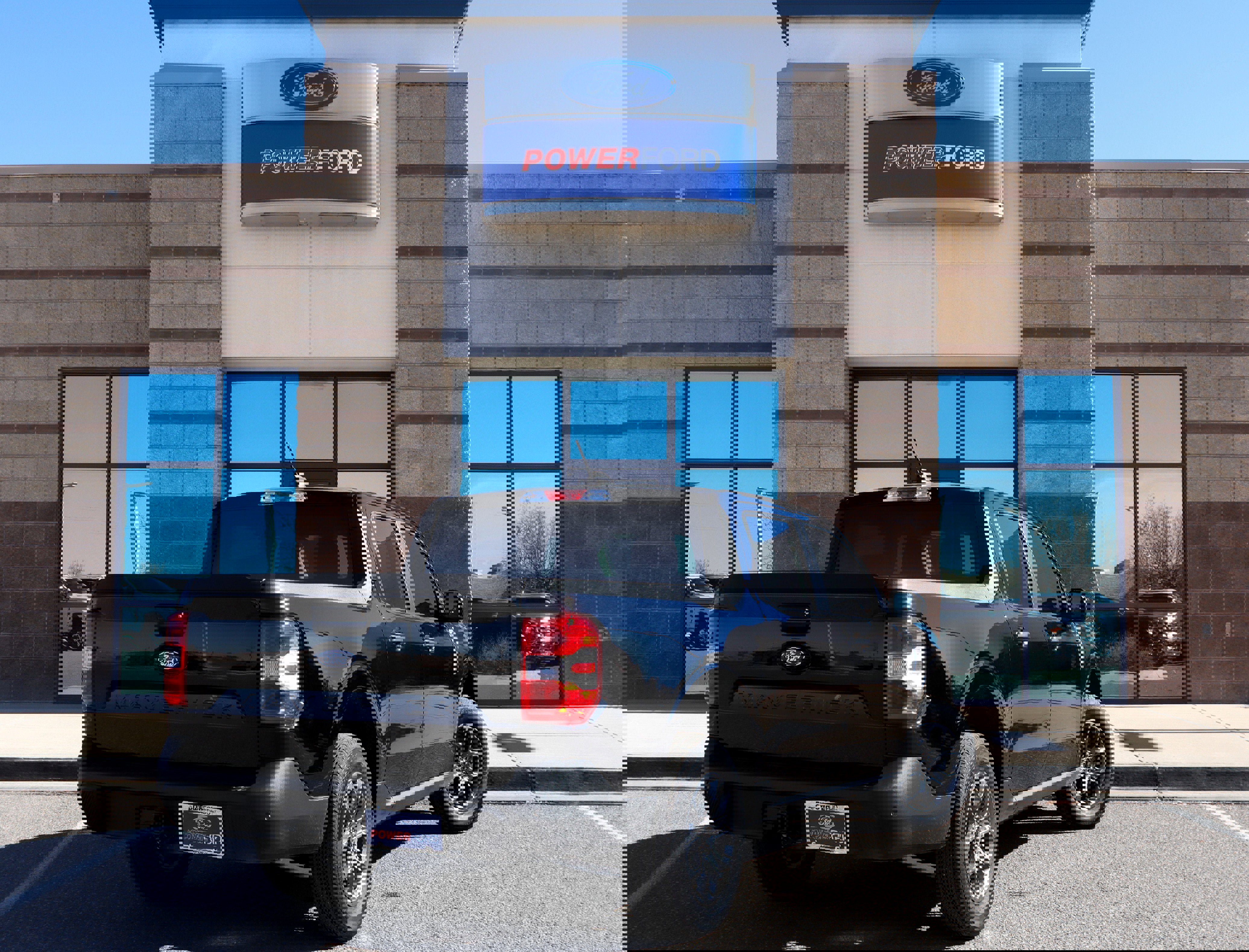 New 2025 Ford Maverick XLT w/ XLT Luxury Package image 6