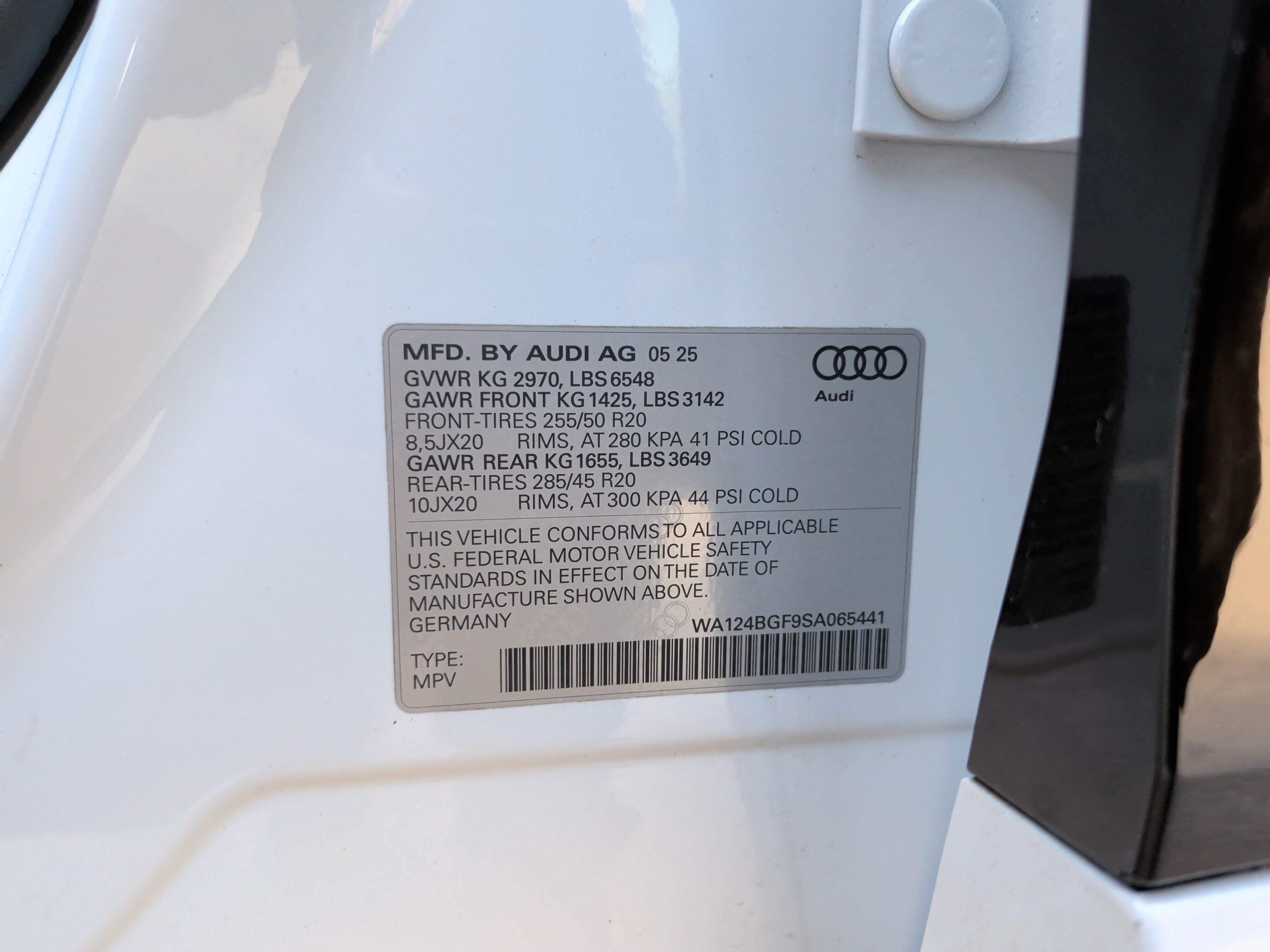 Certified 2025 Audi Q6 e-tron Premium Plus w/ Premium Plus AWD/4WD image 35