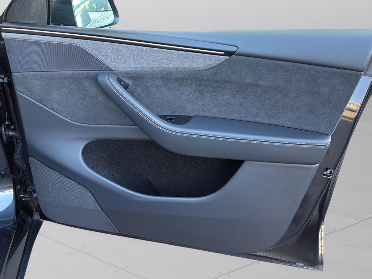 Used 2026 Tesla Model Y 2WD image 30
