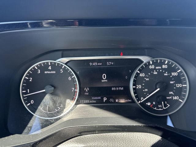 Used 2025 Nissan Pathfinder SV image 23