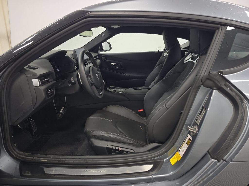 Used 2020 Toyota Supra Premium w/ Driver Assist Package RWD image 4