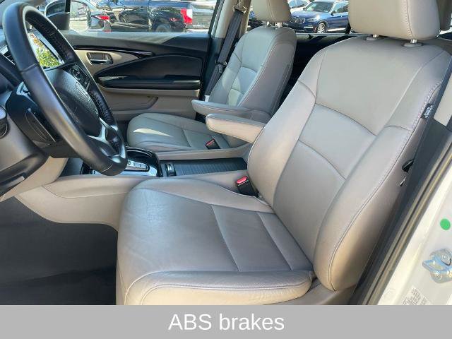 Used 2022 Honda Pilot Touring image 7