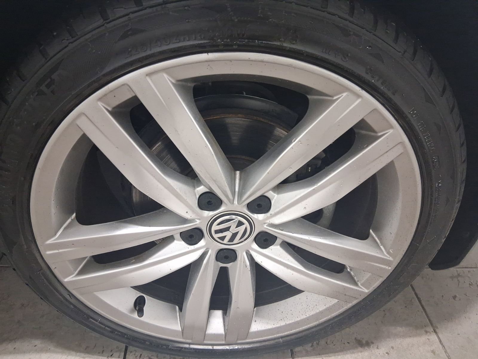 Used 2015 Volkswagen Golf 4-Door image 11