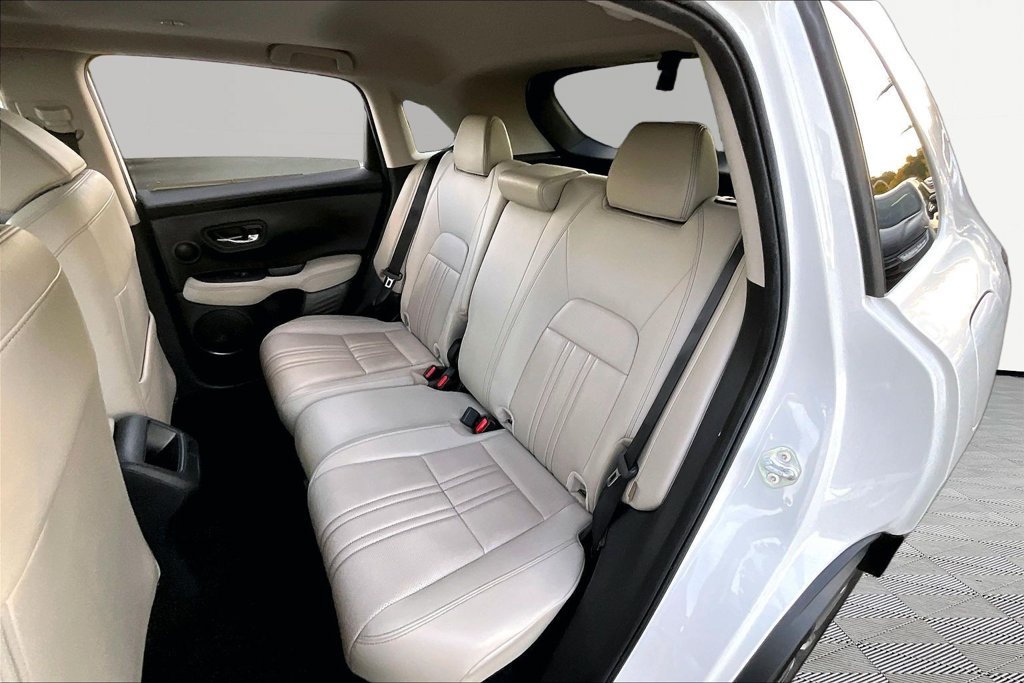 Used 2024 Honda HR-V EX-L image 18