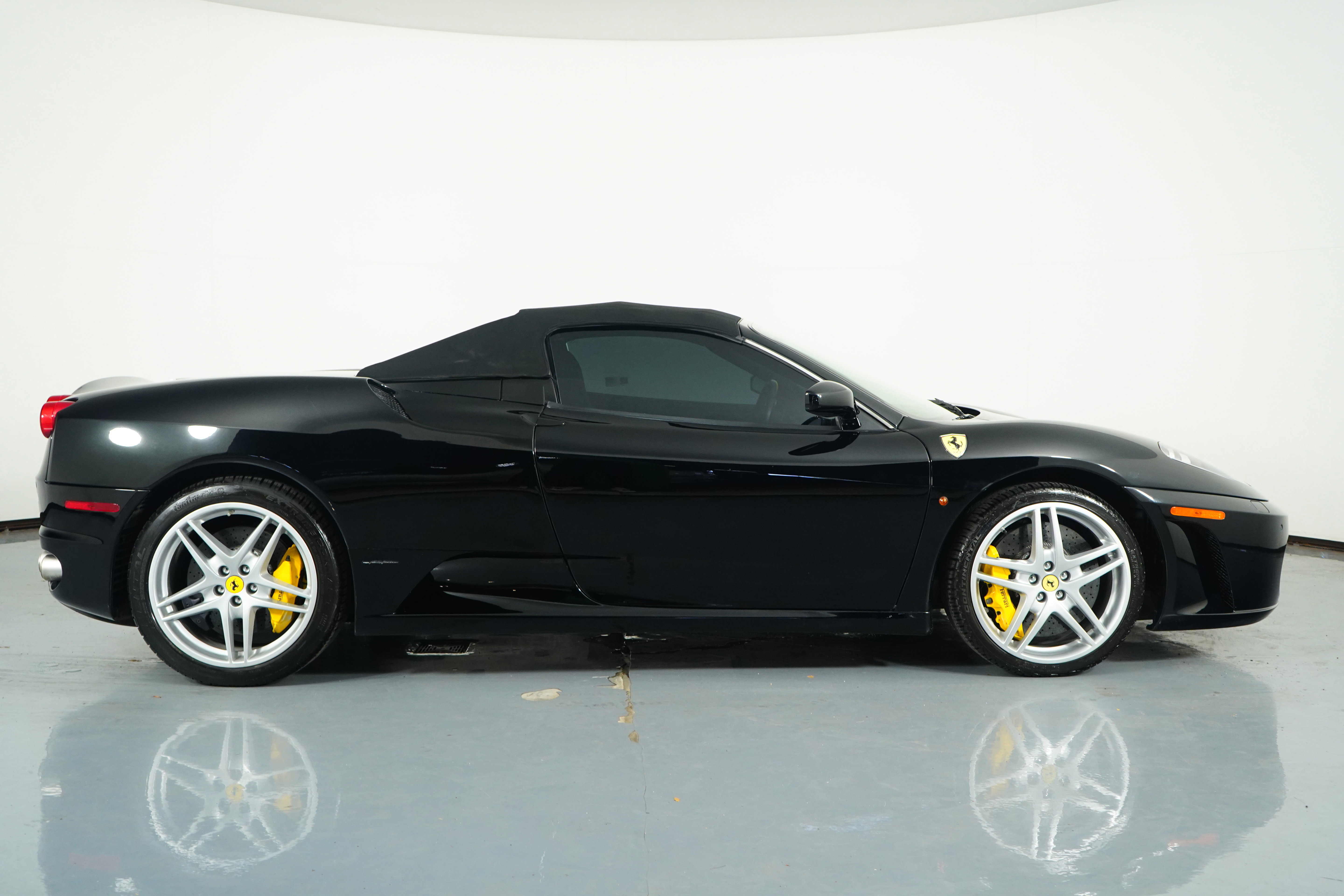 Used 2008 Ferrari F430 Spider image 6
