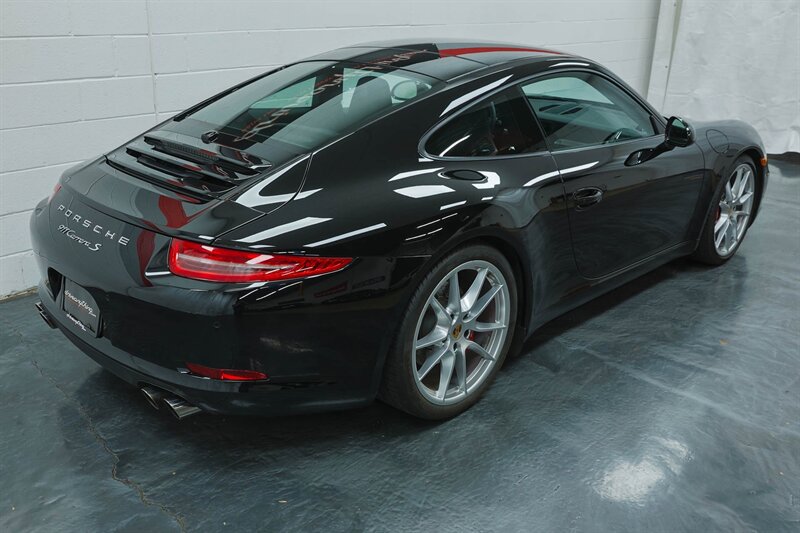 Used 2015 Porsche 911 Carrera S image 26