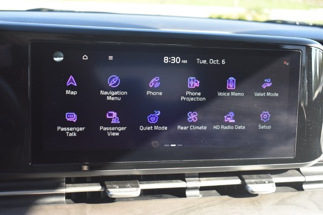 Used 2024 Kia Carnival EX FWD image 30