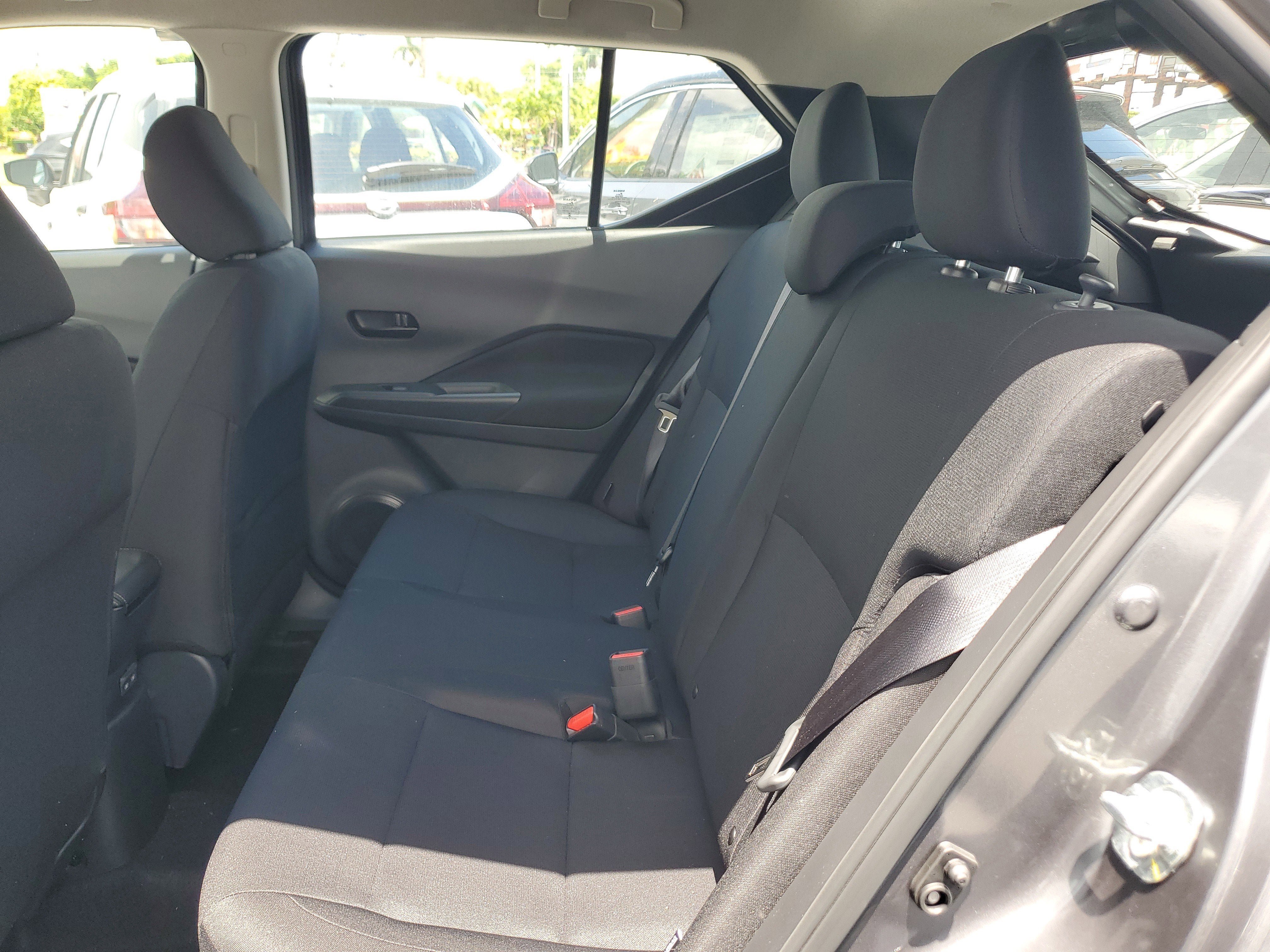 New 2025 Nissan Kicks Play S FWD image 17