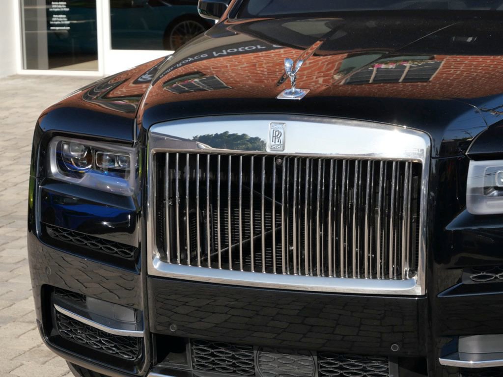 Certified 2023 Rolls-Royce Cullinan AWD/4WD image 21