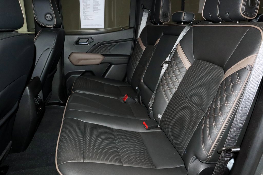 Used 2023 GMC Canyon Denali image 22