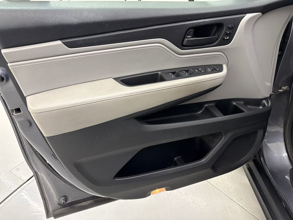 Used 2018 Honda Odyssey EX-L image 11