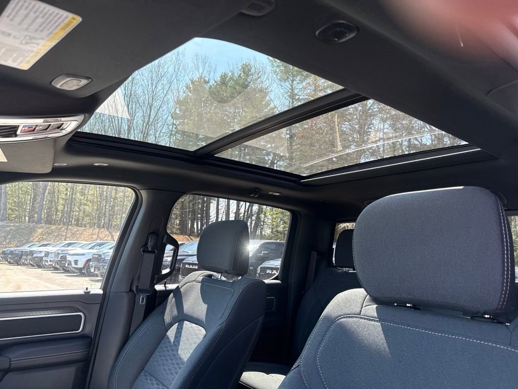New 2026 RAM 1500 4x4 Crew Cab image 18