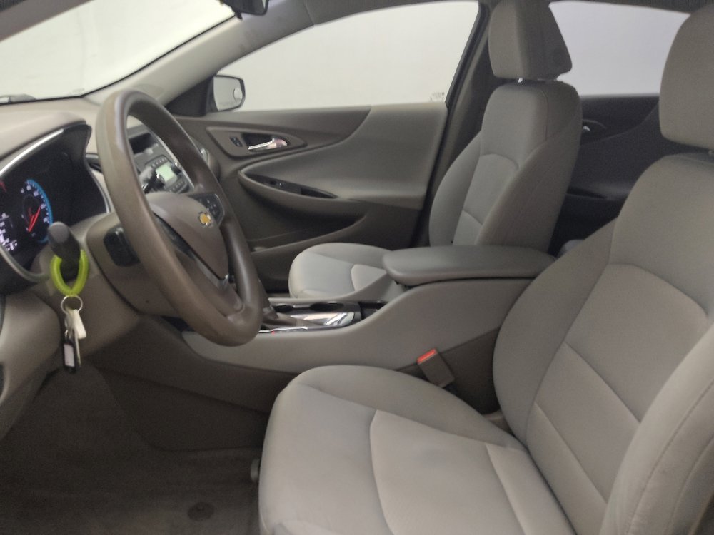 Used 2016 Chevrolet Malibu L image 17