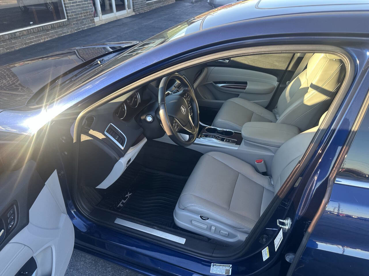 Used 2016 Acura TLX V6 w/ Technology Package image 11