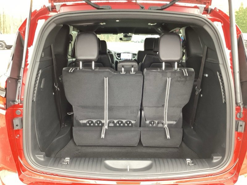 New 2026 Chrysler Pacifica Select image 15