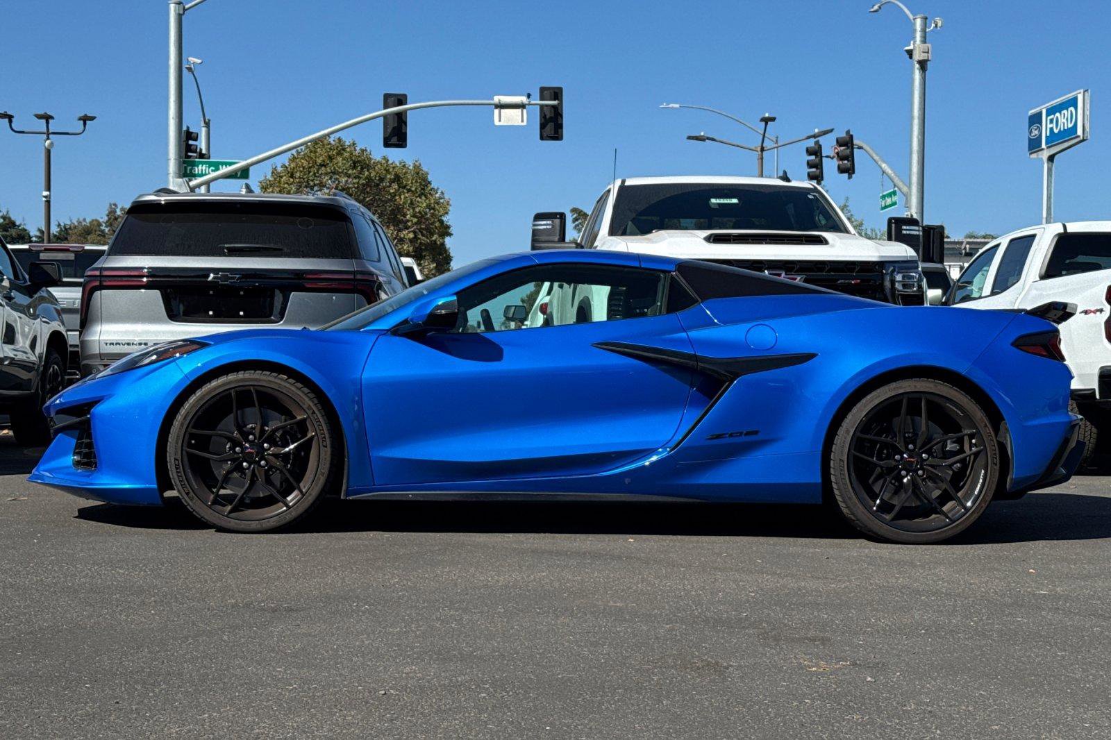 Used 2025 Chevrolet Corvette Z06 w/ Stealth Interior Trim Package image 8
