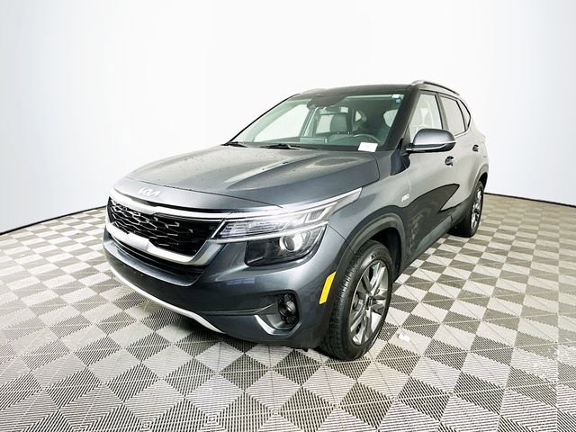 Used 2023 Kia Seltos S w/ Navigation Package image 5