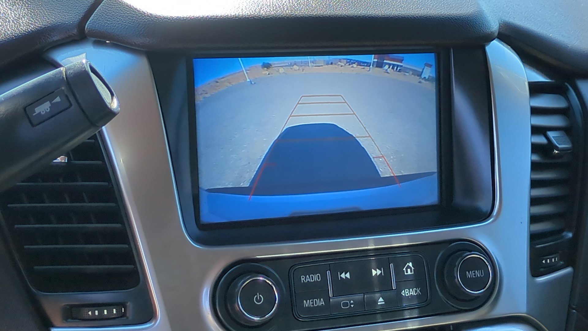 Used 2019 Chevrolet Suburban LT RWD image 23