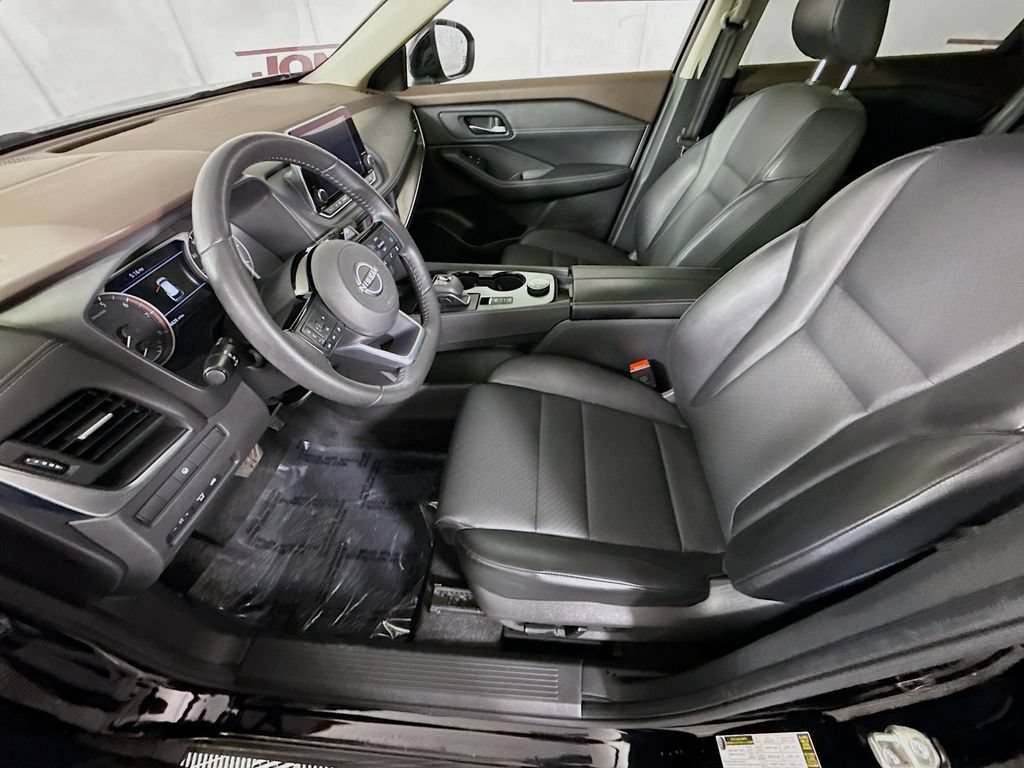 Certified 2023 Nissan Rogue SV w/ SV Premium B Package AWD/4WD image 25