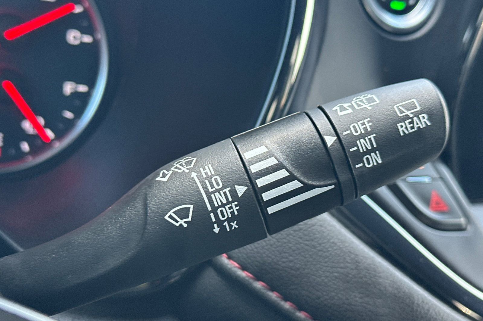 Used 2025 Chevrolet Blazer RS image 41