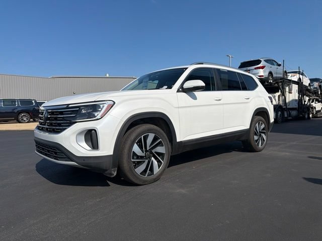 Used 2026 Volkswagen Atlas SEL AWD/4WD image 3