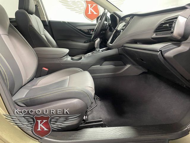 Used 2025 Subaru Outback Onyx Edition image 22