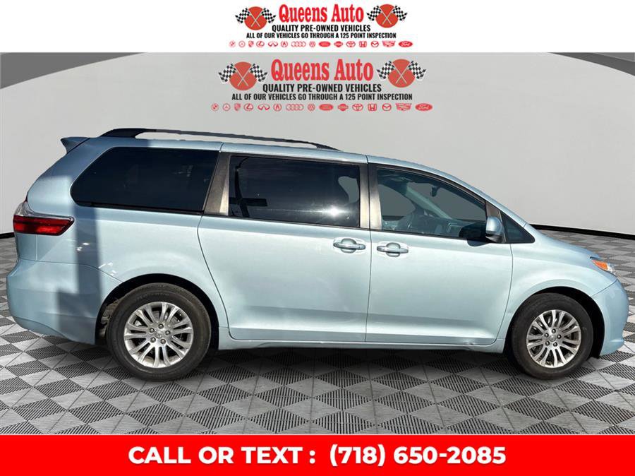 Used 2017 Toyota Sienna XLE image 8