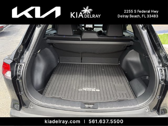 Used 2025 Toyota Corolla Cross AWD Hybrid w/ Moonroof Package image 8