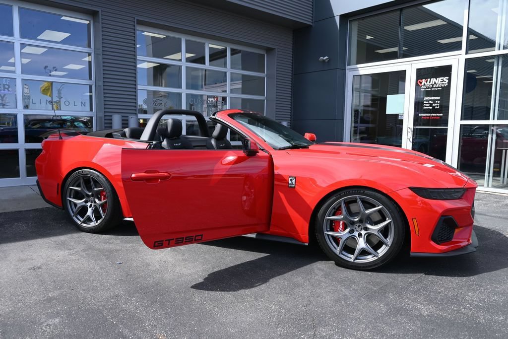 New 2026 Ford Mustang GT Premium w/ GT Performance Package RWD image 9