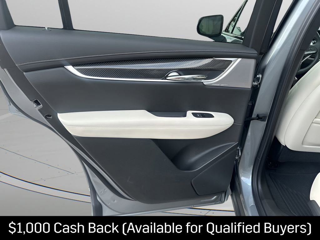 New 2025 Cadillac XT6 Sport w/ Technology Package AWD/4WD image 17